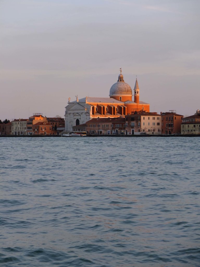 quai fondamenta zattere