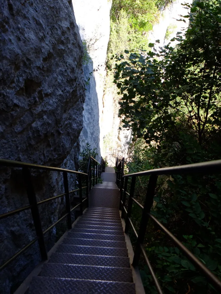 escaliers vertigineux sentier blanc martel