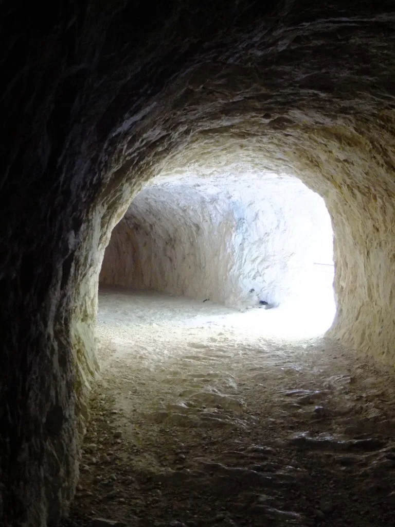 tunnel sentier martel