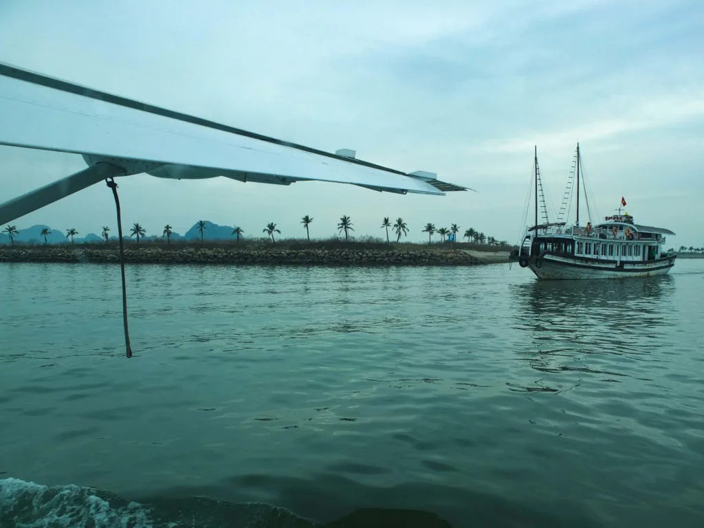hydravion baie d'halong