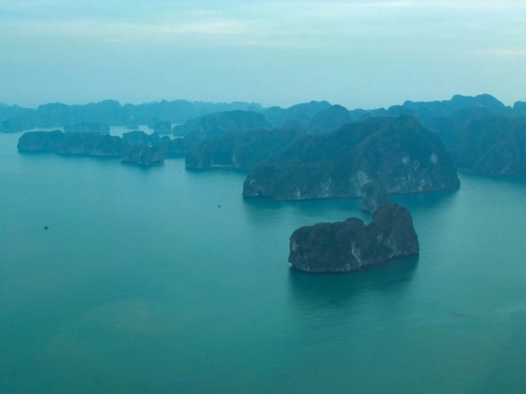 baie halong vietnam