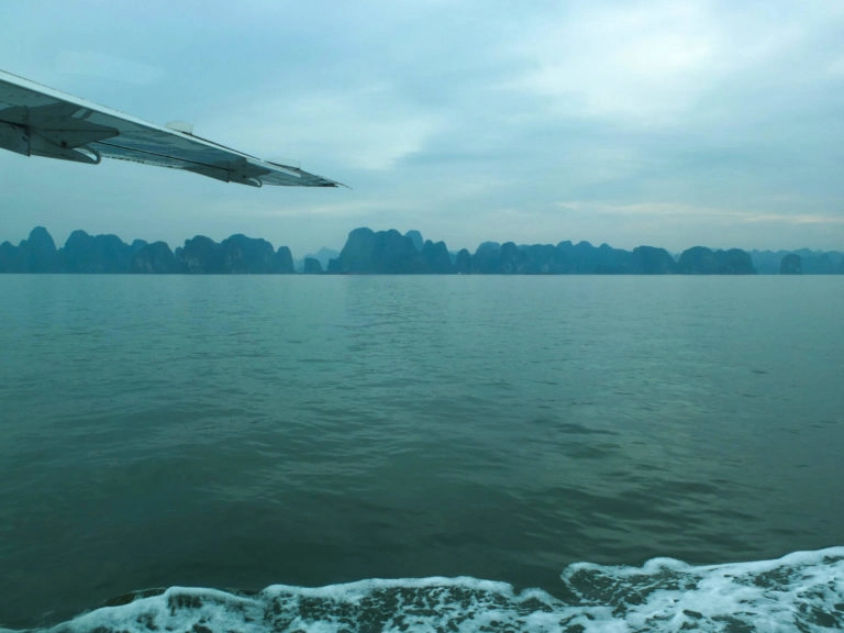 hydravion baie d'halong