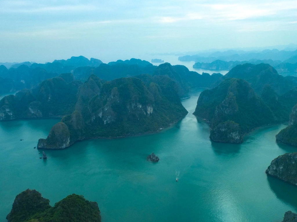 hydravion baie d'halong