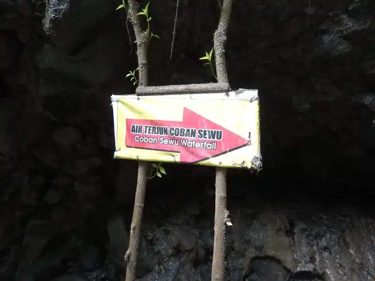 sentier tumpack sewu cascades
