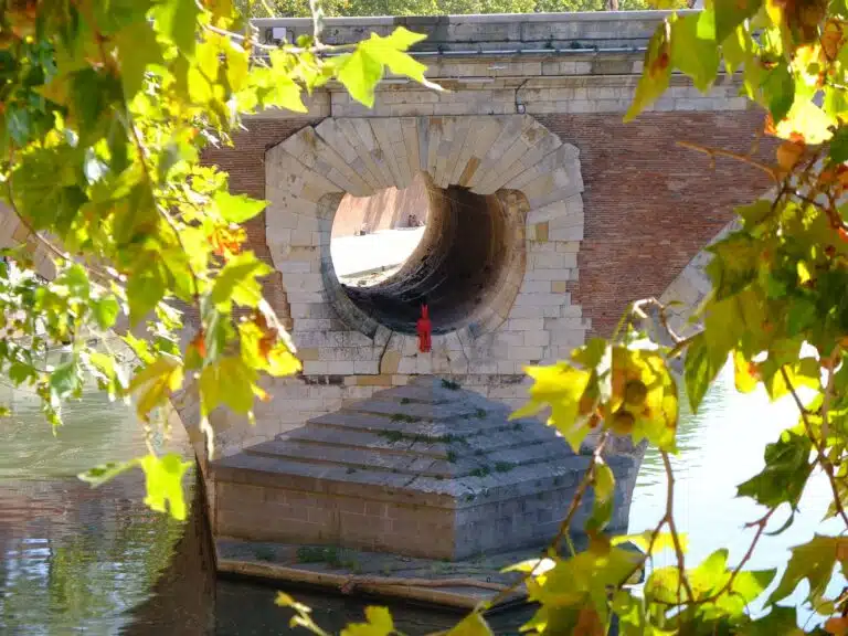 james colomina statue toulouse