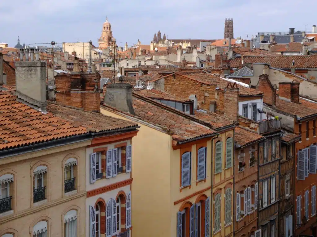 vue toits toulouse parking des carmes