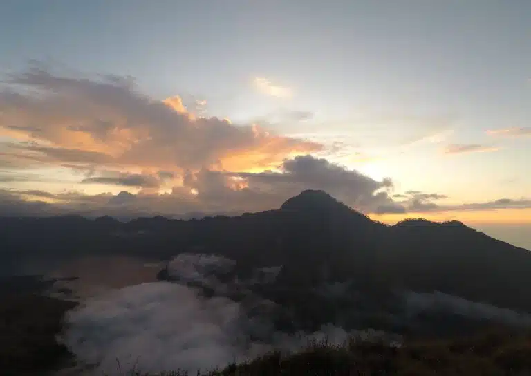 coucher de soleil trek rinjani lombok