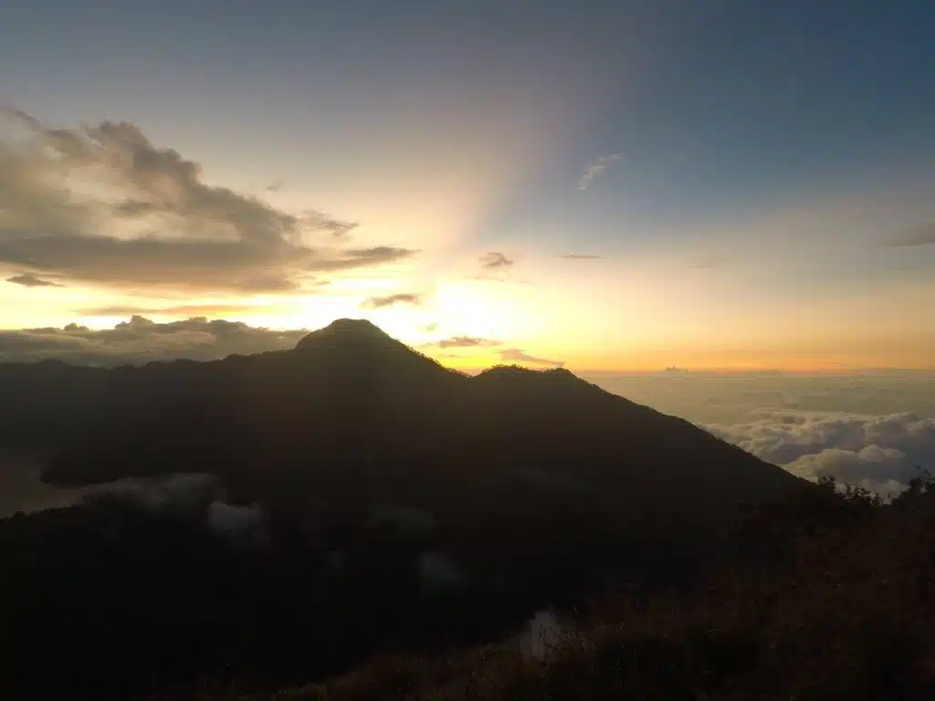 coucher de soleil trek rinjani lombok