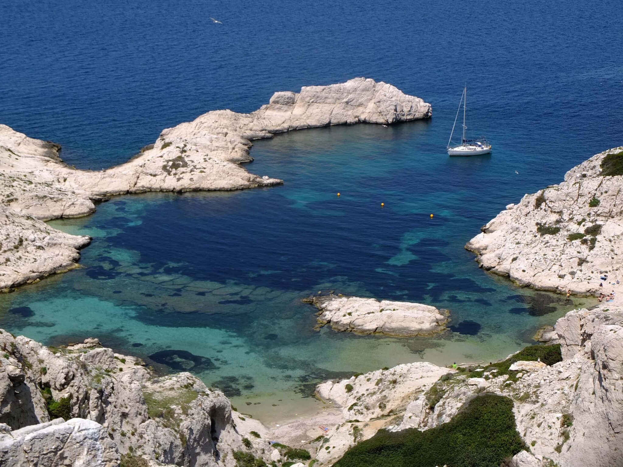 Les les Du Frioul Un Incontournable Marseille First Step Away les-les-du-frioul-un-incontournable-marseille-first-step-away