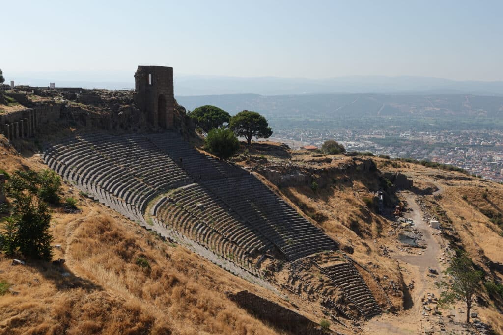 acropole bergama amphitheatre